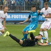 О:Очень скучное кино. Чемпионат России стартовал в Петербурге без голов